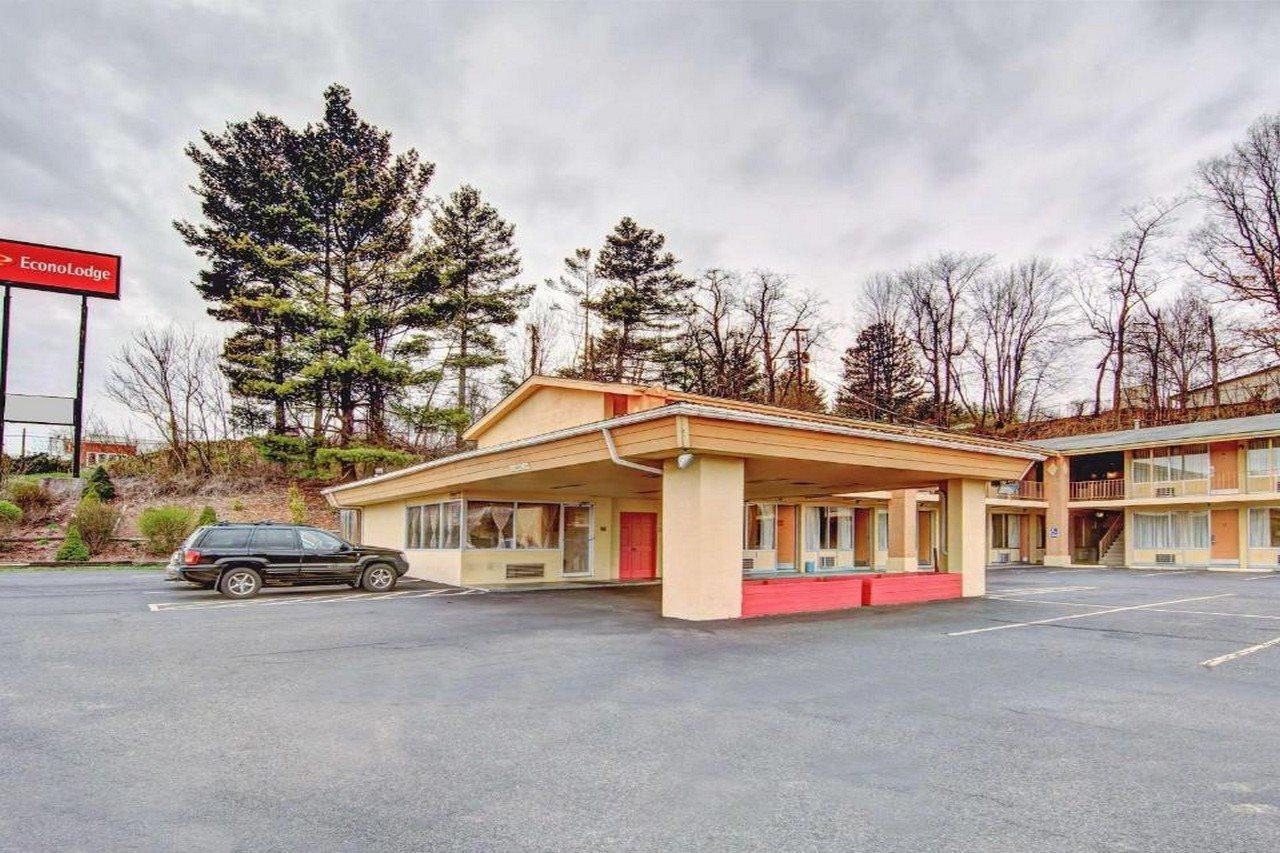 Econo Lodge Wytheville I-77 & I-81 Exterior photo